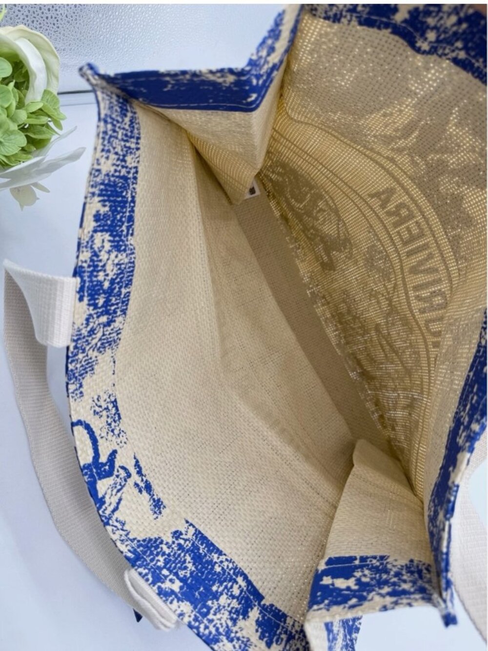 Christian Dior Blue Beige Straw Tote. The perfect beach bag! - Picture 5 of 8